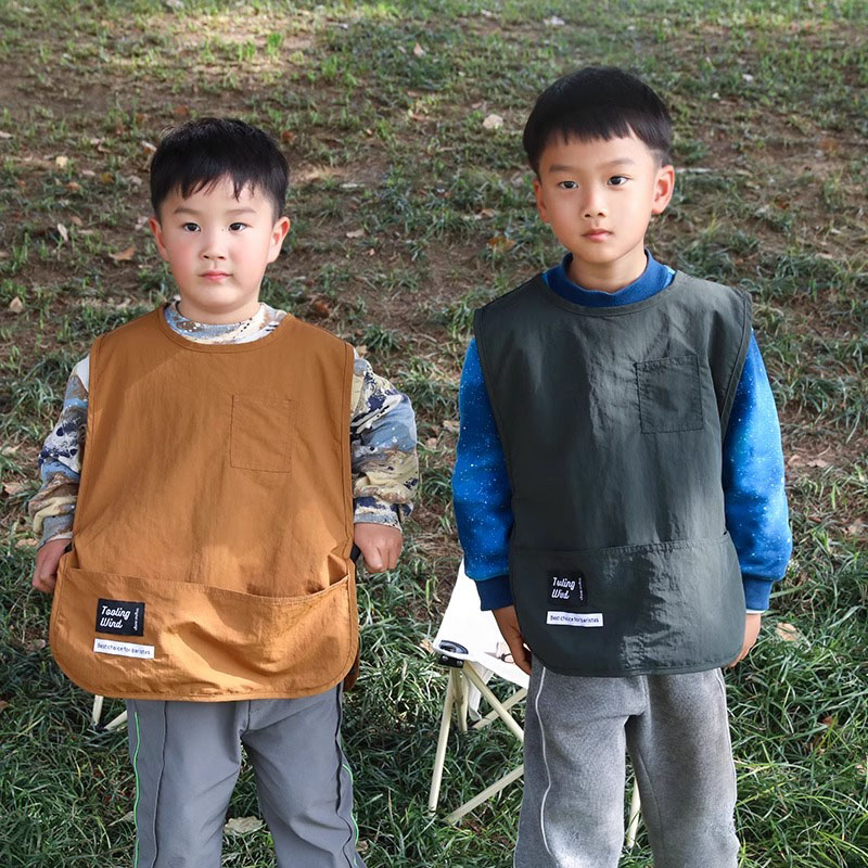 Camping Cooking With Kids - Oilproof Waterproof Kids Apron with Pockets